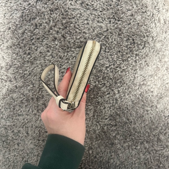 COACH BEIGE WRISTLET WALLET - Picture 5 of 6